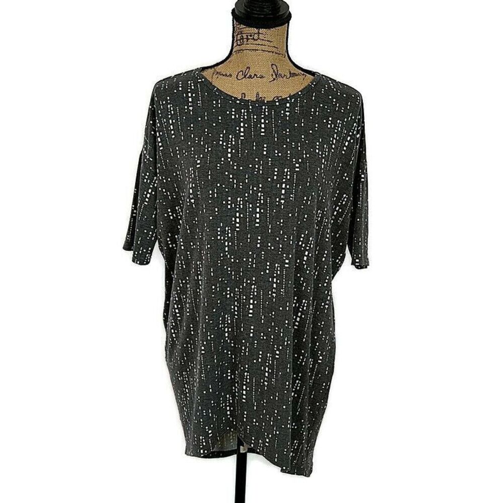 Lularoe Irma T Shirt Gray Printed Short Sleeve Round Neck Tunic Boho sz XS
